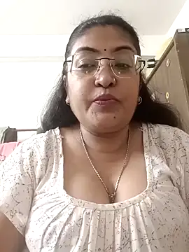 LAVERNIYA  online show from 9, 9, 2025