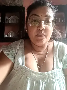 Snapshot of LAVERNIYA_ chatting on 2, 11, 2025 LAVERNIYA online show from 2, 11, 2025