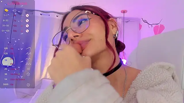 sophiecherry  online show from 28, 1, 2025