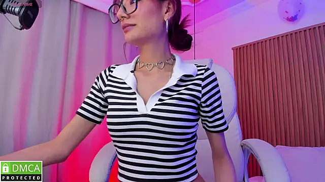 sophiecherry  online show from 24, 10, 2025