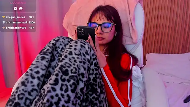 sophiecherry  online show from 8, 11, 2025