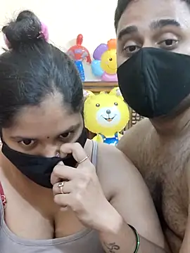 IND COUPLE1 online show from 1, 3, 2025