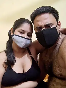 Snapshot of IND_COUPLE1 chatting on 25, 3, 2026 IND COUPLE1 online show from 25, 3, 2026