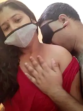 Snapshot of IND_COUPLE1 chatting on 18, 3, 2026 IND COUPLE1 online show from 18, 3, 2026