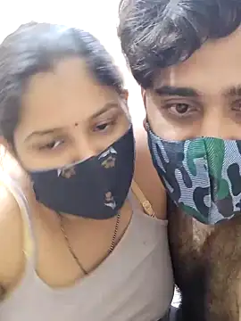 IND COUPLE1 online show from 9, 1, 2025