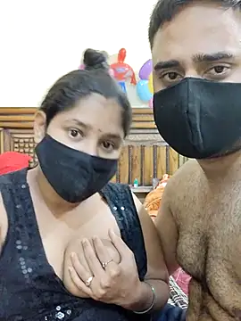 IND COUPLE1 online show from 3, 3, 2025