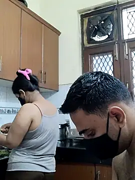 IND COUPLE1 online show from 1, 3, 2025