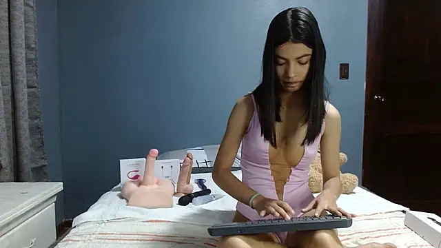 LiaOrtiz69 online show from 7, 12, 2024