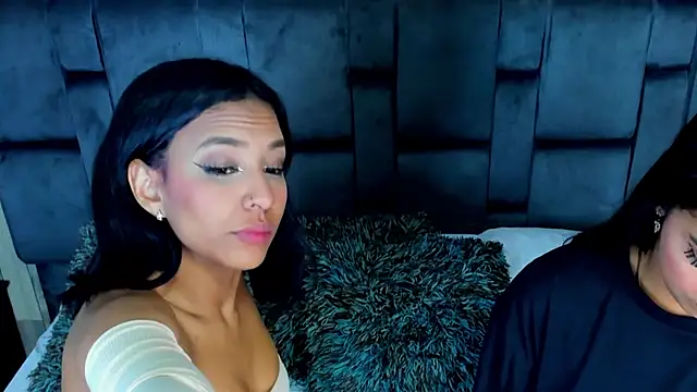 Aisha Hall online show from 25, 12, 2024