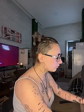 Snapshot of Hawitxui chatting on 30, 11, 2025 Hawitxui online show from 30, 11, 2025