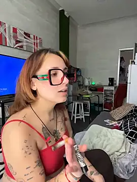 Snapshot of Hawitxui chatting on 22, 11, 2025 Hawitxui online show from 22, 11, 2025