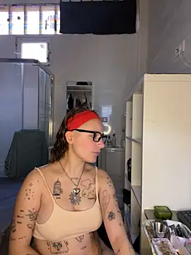 Snapshot of Hawitxui chatting on 12, 10, 2025 Hawitxui online show from 12, 10, 2025