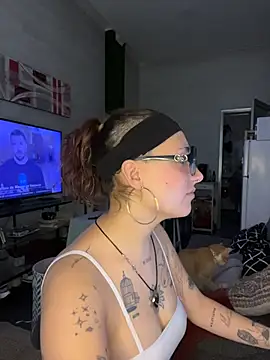 Snapshot of Hawitxui chatting on 20, 11, 2025 Hawitxui online show from 20, 11, 2025