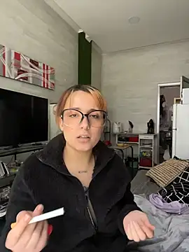 Snapshot of Hawitxui chatting on 27, 11, 2025 Hawitxui online show from 27, 11, 2025