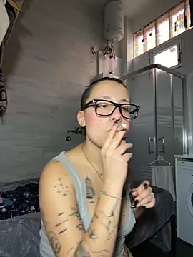 Snapshot of Hawitxui chatting on 4, 10, 2025 Hawitxui online show from 4, 10, 2025