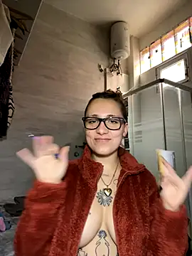 Snapshot of Hawitxui chatting on 3, 10, 2025 Hawitxui online show from 3, 10, 2025