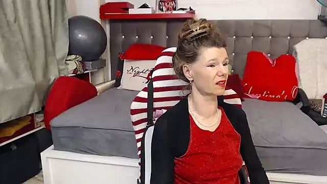 Snapshot of kellyterapy chatting on 8, 5, 2026 kellyterapy online show from 8, 5, 2026