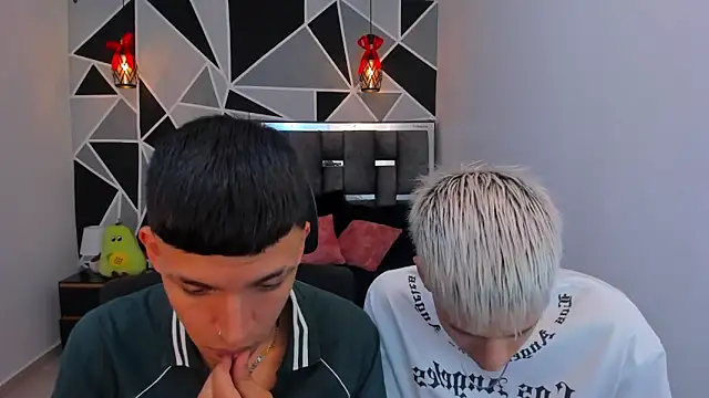 Juan Nd Steven online show from 11, 4, 2026