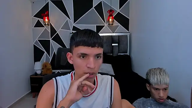 Snapshot of Juan_Nd_Steven chatting on 6, 5, 2026 Juan Nd Steven online show from 6, 5, 2026
