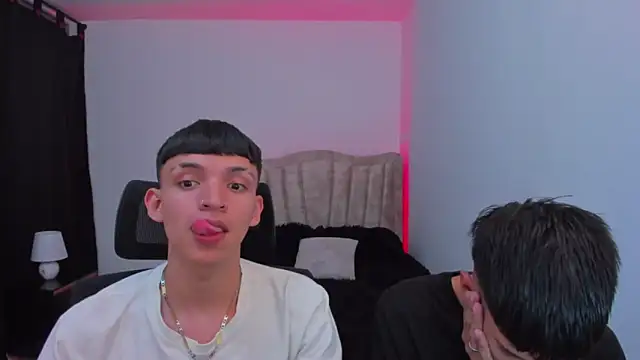 Snapshot of Juan_Nd_Steven chatting on 19, 9, 2025 Juan Nd Steven online show from 19, 9, 2025