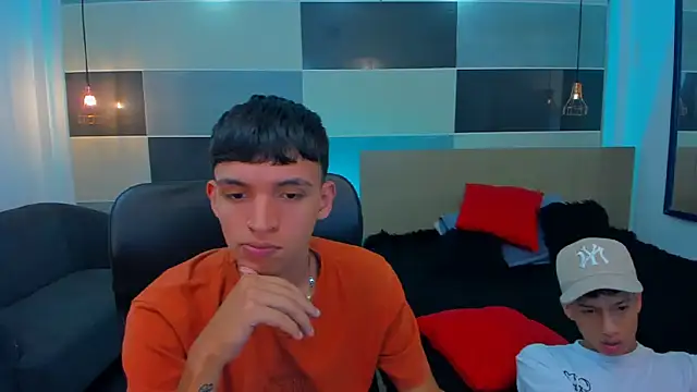 Snapshot of Juan_Nd_Steven chatting on 14, 2, 2025 Juan Nd Steven online show from 14, 2, 2025