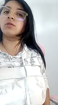  Angelinaandrade  online show from 5, 2, 2025