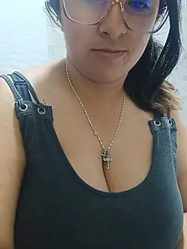 Snapshot of _Angelinaandrade_ chatting on 13, 6, 2026 Angelinaandrade online show from 13, 6, 2026
