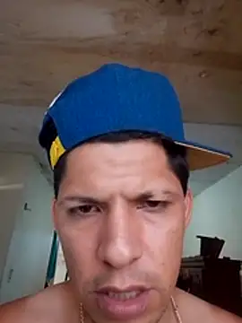 Snapshot of Alonsomadeira chatting on 27, 5, 2026 Alonsomadeira online show from 27, 5, 2026