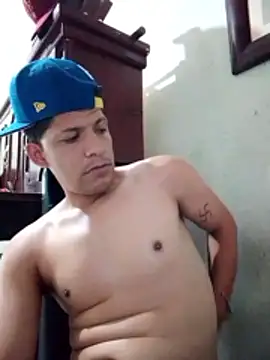 Snapshot of Alonsomadeira chatting on 17, 5, 2026 Alonsomadeira online show from 17, 5, 2026
