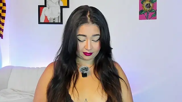 LiahDiaz online show from 27, 11, 2025