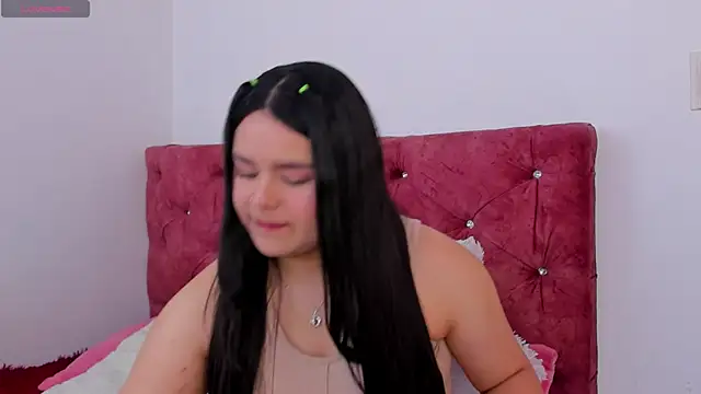 skyhotgirll online show from 15, 4, 2026