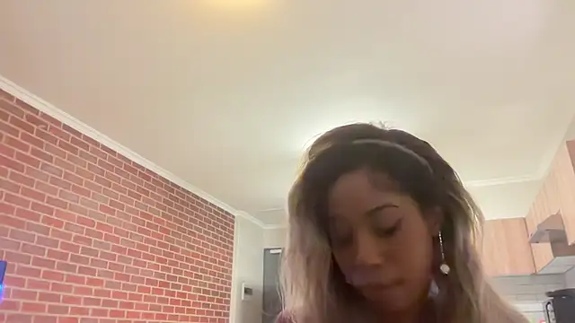 Snapshot of Dime-__ chatting on 2, 3, 2025 Dime- online show from 2, 3, 2025
