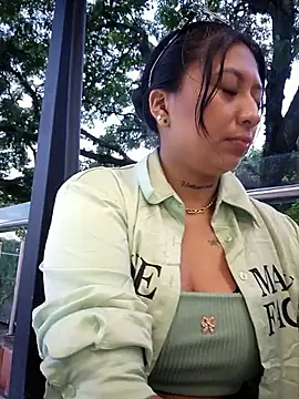 Snapshot of luisa16xxx chatting on 18, 9, 2025 luisa16xxx online show from 18, 9, 2025