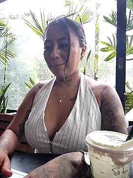 luisa16xxx online show from 18, 4, 2026