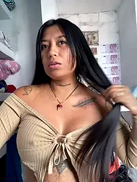 Snapshot of luisa16xxx chatting on 12, 10, 2025 luisa16xxx online show from 12, 10, 2025