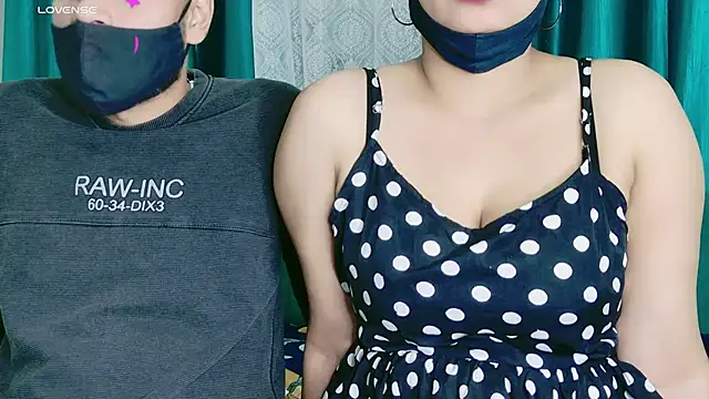 Snapshot of RupaliDixit chatting on 8, 11, 2025 RupaliDixit online show from 8, 11, 2025