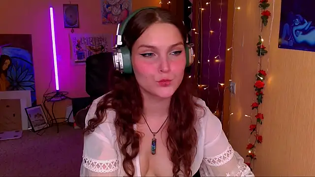 Snapshot of Jenna_Sativa chatting on 20, 7, 2026 Jenna Sativa online show from 20, 7, 2026