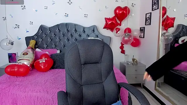 Snapshot of _Antonnela_ chatting on 18, 2, 2025 Antonnela online show from 18, 2, 2025