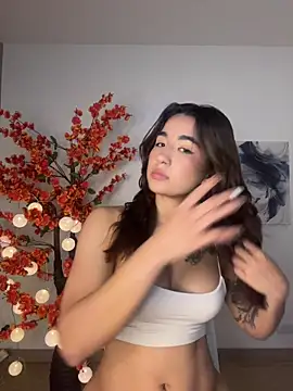 VictoriaHiill online show from 8, 3, 2026