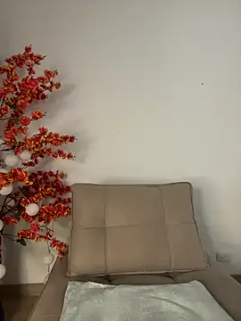 VictoriaHiill online show from 1, 6, 2026