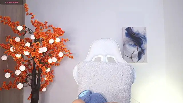 VictoriaHiill online show from 11, 11, 2025