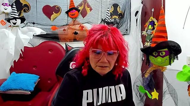 Salomeediaz  online show from 11, 10, 2025