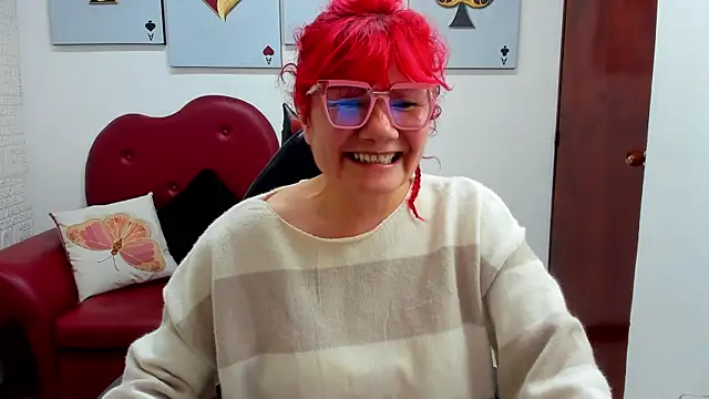 Salomeediaz  online show from 5, 10, 2025