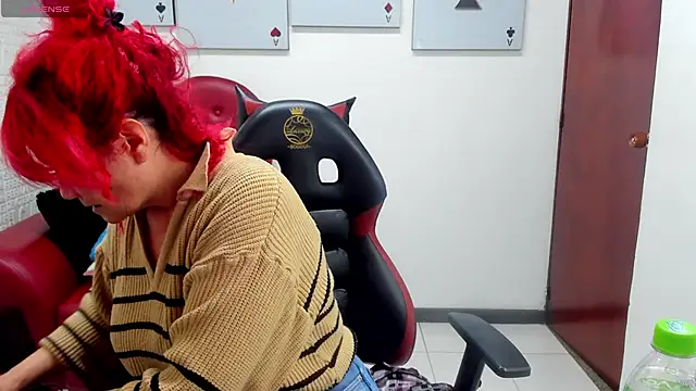 Salomeediaz  online show from 8, 10, 2025