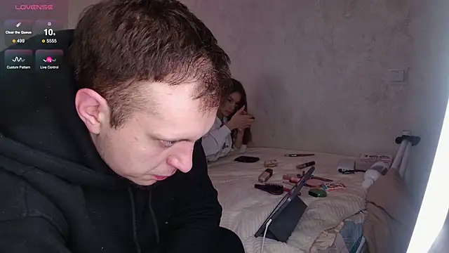 Snapshot of KesandAlex chatting on 2, 2, 2025 KesandAlex online show from 2, 2, 2025