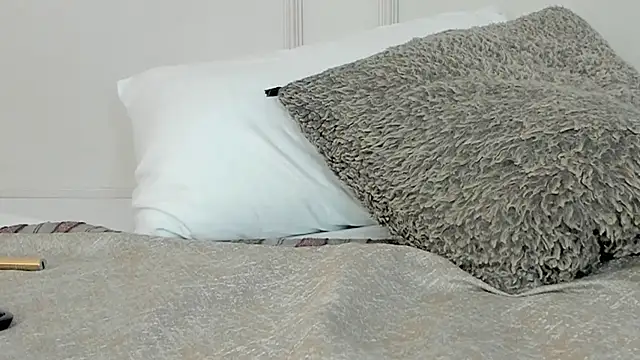 Mariapettit online show from 24, 11, 2025