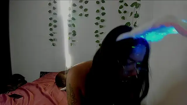 nicole volkov online show from 28, 7, 2026