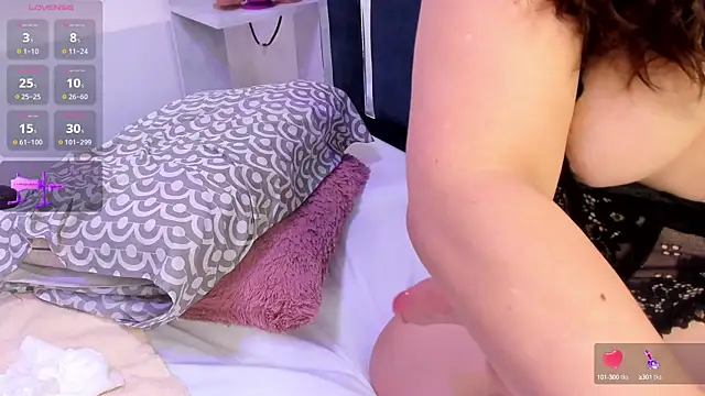 VeronicaRyan online show from 27, 2, 2025