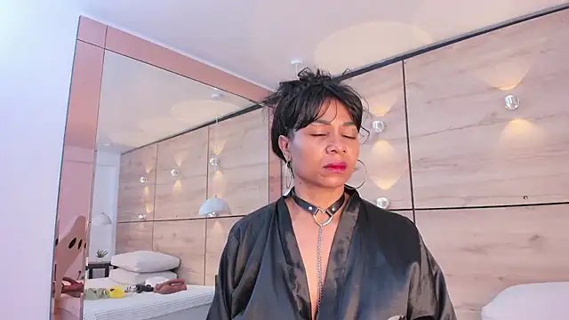 martina touss online show from 24, 10, 2025