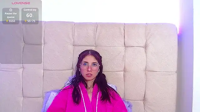 mildre303av online show from 1, 2, 2025
